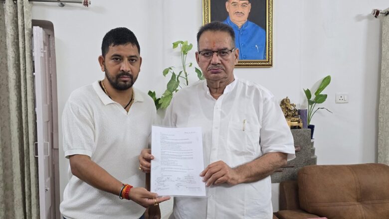 किसानों के साथ खड़ी है सरकार, हर्षिल में हरसंभव मदद का वादा: कृषि मंत्री गणेश जोशी