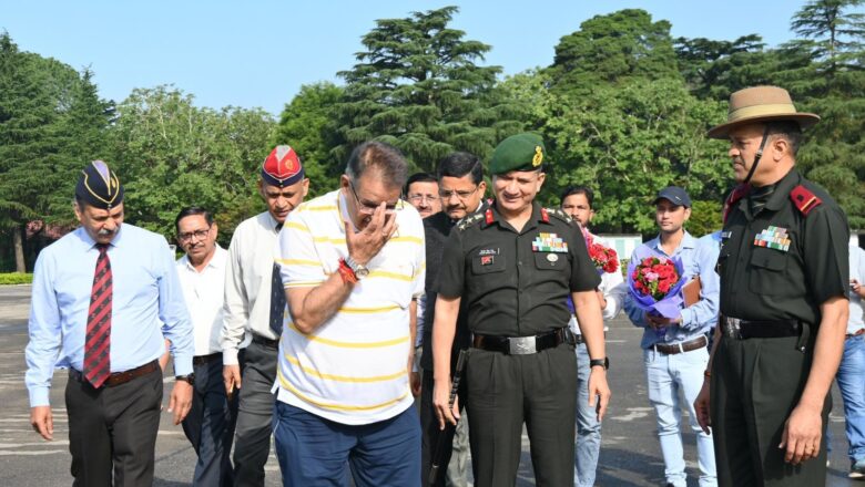 लैंसडाउन पहुंचे सैनिक कल्याण मंत्री गणेश जोशी, अपनी कर्मभूमि को किया नमन