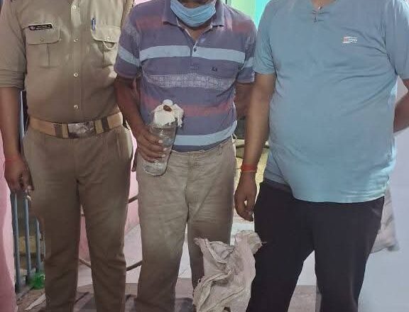 उत्तराखंड: लालकुआं पुलिस की बड़ी कार्रवाई – 02 शराब तस्कर गिरफ्तार, भारी मात्रा में अवैध शराब बरामद
