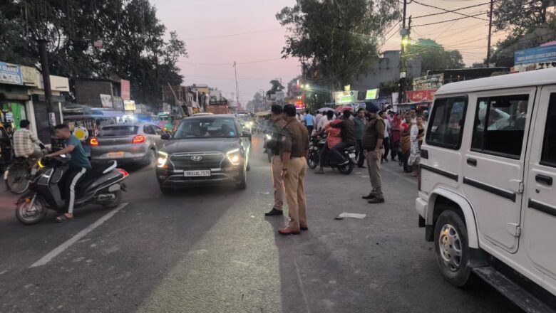 उत्तराखंड: लालकुआँ शहर रोज़ाना जाम की समस्या से जूझता दिखाई देता है।