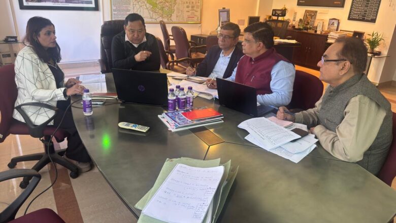 सीमान्त गाँवों के विकास एवं पलायन रोकथाम हेतु ठोस कार्ययोजना तैयार करने के निर्देश ,सचिव ग्राम्य विकास ने सभी जनपदों के अधिकारियों के साथ की विस्तृत समीक्षा