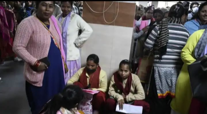 सर्दी बढ़ते ही हड्डियों का दर्द उफान पर, ऑर्थो विभाग में रोज़ाना मरीजों की भीड़ दोगुनी पहुँची