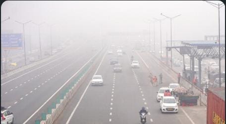 उत्तराखंड में पाला बना जानलेवा: 20 दिनों में 11 मौतें, सड़कें बनीं फिसलन का जाल