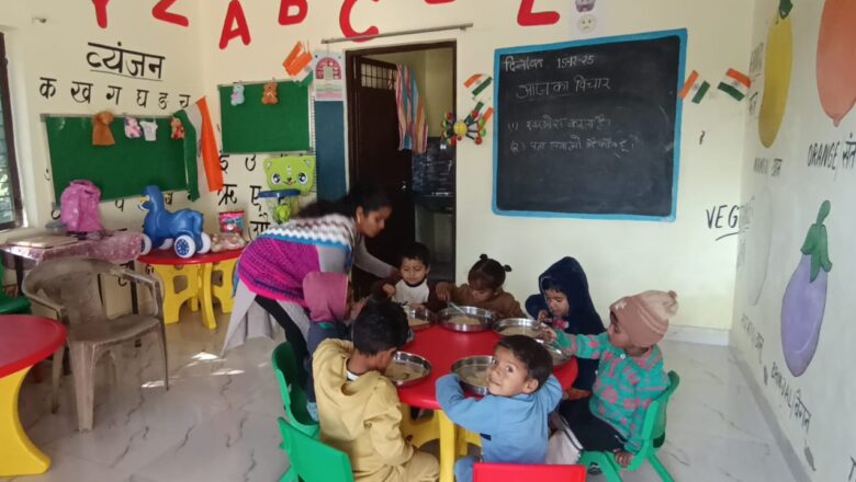 जिले  में शिक्षा व्यवस्था सुदृढ़ बनाने हेतु जिला प्रशासन के समर्पित प्रयास; सीएसआर फंड से दिए 4.50 लाख