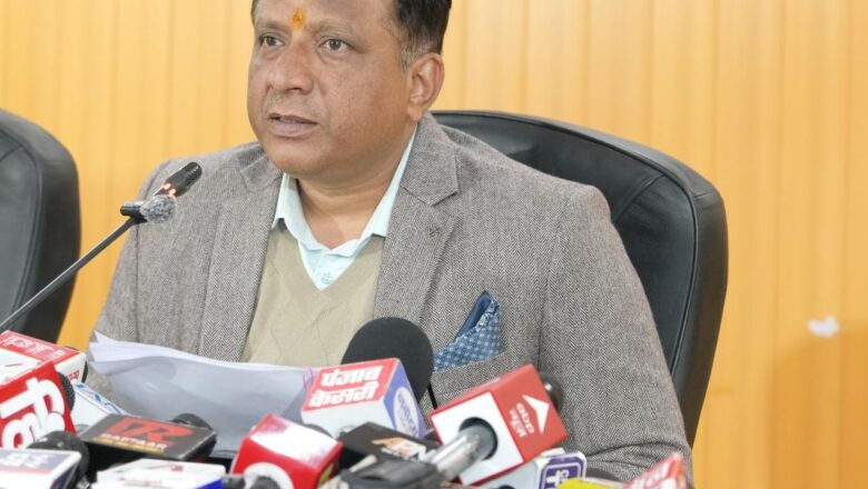 देहरादून सचिवालय में कैबिनेट की बेहद महत्वपूर्ण बैठक संपन्न   बैठक में राज्य के विकास, बजट और जनता को राहत देने वाले कई बड़े फैसलों पर मुहर लगी