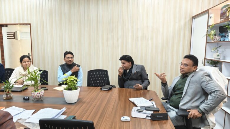 सचिव आवास डॉ आर राजेश कुमार ने की राज्य स्तर पर योजनाओं की सघन समीक्षा,कैरिंग कैपेसिटी असेसमेंट स्टडी के लिए तैयार ड्राफ्ट पर भी हुई चर्चा