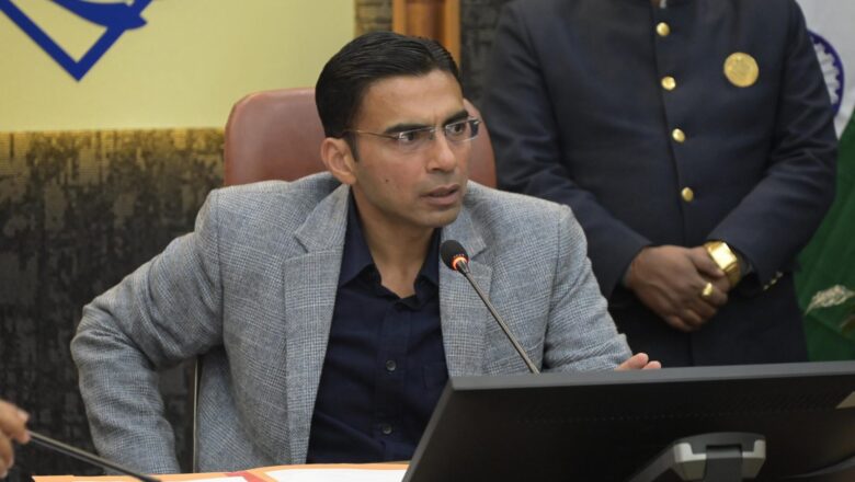 प्रशासन का बड़ा एक्शन सीएचसी रायपुर; एक ही व्यक्ति विशेष का जन औषधि केंद्र व बगल में ही मेडिकल स्टोर दोने के लाइसेंस निरस्त