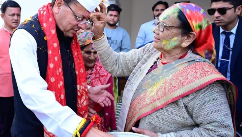 मुख्यमंत्री ने दी प्रदेशवासियों को होली की शुभकामना