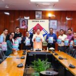 सीएम धामी ने किया सचिवालय बैडमिंटन क्लब की स्मारिका “प्रयास बेहतर कल के लिए” का विमोचन