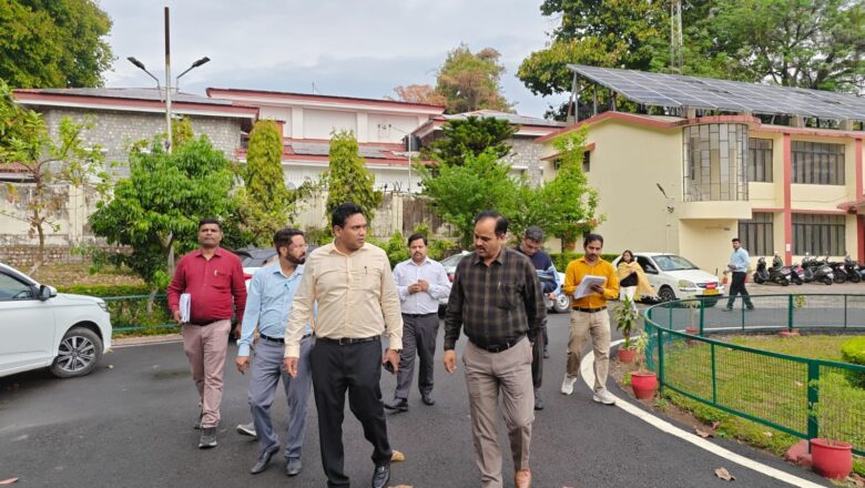 धामी सरकार की पहल, सर्किट हाउस एनेक्सी का होगा कायाकल्प,लोकसंस्कृति की झलक के साथ आधुनिक सुविधाओं से सुसज्जित होगा राज्य अतिथि गृह,आवास सचिव डॉ आर राजेश कुमार के औचक निरीक्षण में तेज हुई कायाकल्प की प्रक्रिया