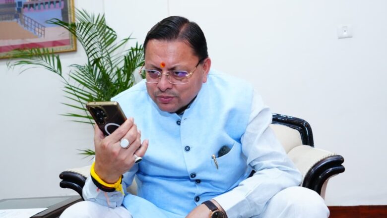 सीएम धामी ने थपथपाई बोर्ड परीक्षार्थियों की पीठ, मेधावियों को हर संभव सहयोग का दिया भरोसा।