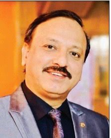 सेवा और संकल्प की मिसाल: डॉ. महेश कुड़ियाल का समाज को समर्पित जीवन