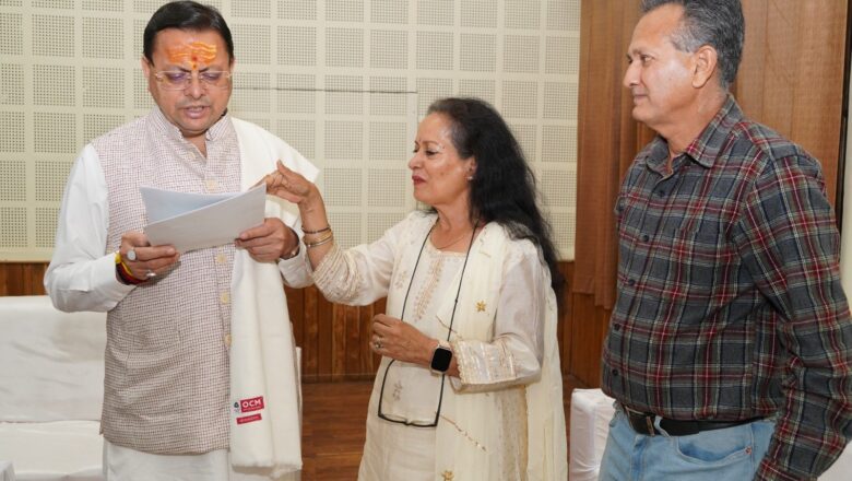 सीएम आवास में उमड़ा जनसैलाब,मुख्यमंत्री ने सुनीं जनसमस्याएं, अधिकारियों को दिया ‘त्वरित समाधान’ का मंत्र