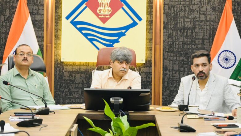 मानसून से पहले अलर्ट मोड में देहरादून; प्रमुख सचिव ने की आपदा तैयारियों एवं पुनर्वास कार्यों की समीक्षा