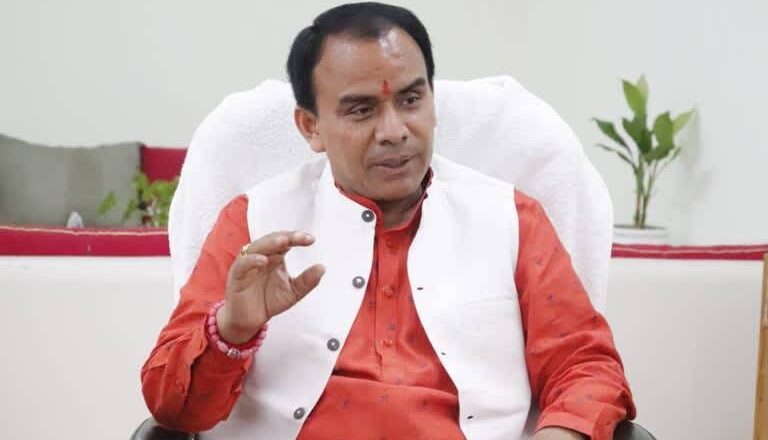 उच्च व तकनीकी शिक्षा में सभी अटैचमेंट होंगे समाप्त, प्रतिनियुक्ति पर गये कार्मिकों की भी होगी वापसी,अधिकारियों को दिये निर्देश: डॉ. धन सिंह रावत