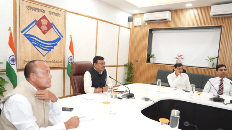 नीट और UKSSSC पुनर्परीक्षा को लेकर मुख्य सचिव सख्त; निष्पक्ष परीक्षा, परीक्षार्थियों को मुफ्त बस सेवा और योग दिवस की तैयारियों के दिए निर्देश