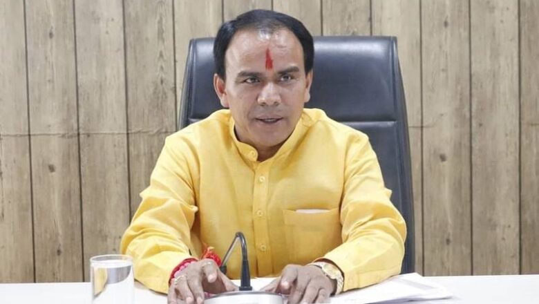सेवारत शिक्षकों के टीईटी अनिवार्यता का शीघ्र होगा समाधानः डाॅ. धन सिंह रावत कहा, विभागीय अधिकारी शिक्षक संगठनों से वार्ता कर तैयार करें सुसंगत प्रस्ताव
