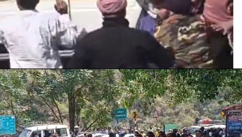 चारधाम यात्रा के बीच कर्णप्रयाग में बवाल: स्कूटी की टक्कर के बाद सिख यात्रियों ने निकाली तलवारें, 5 घायल, एक एयरलिफ्ट