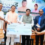 मुख्यमंत्री ने 11 स्वच्छ ईंधन आधारित वाहनों को किया फ्लैग ऑफ
