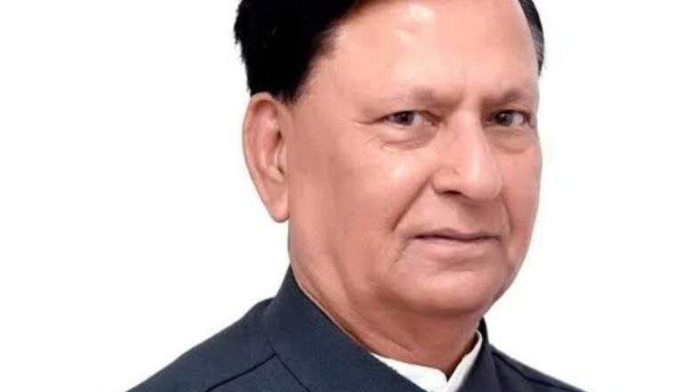 पूर्व कैबिनेट मंत्री हीरा सिंह बिष्ट का निधन: उत्तराखंड की राजनीति में शोक की लहर