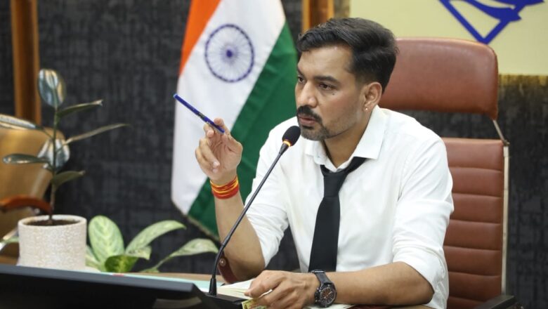 जनसमस्याओं के निस्तारण में लापरवाही बर्दाश्त नहीं, जिलाधिकारी ने सुनीं 164 शिकायतें