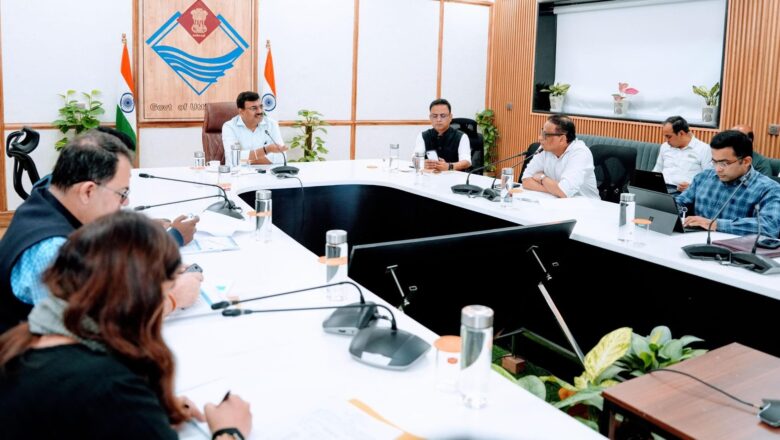 उत्तराखंड में बढ़ेंगे राजस्व के स्रोत: इको-टूरिज्म, कार्बन क्रेडिट और जड़ी-बूटी आय पर मुख्य सचिव का जोर