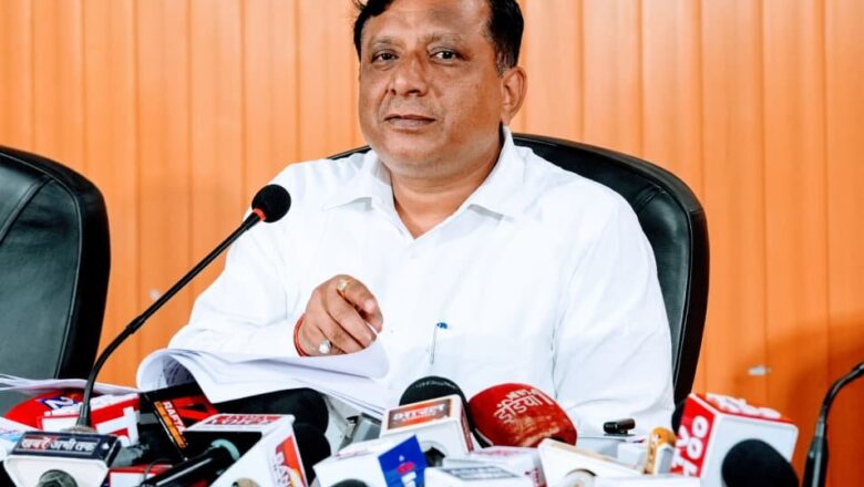 धामी कैबिनेट के बड़े फैसले: उपनल कर्मियों को समान कार्य का समान वेतन, Adani Power से बिजली खरीद और उत्तराखंड राज्य सहकारिता नीति 2026 को मंजूरी