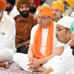 सेवा संकल्प अभियान’ के तहत नानकमत्ता पहुंचे मुख्यमंत्री धामी, स्वच्छता अभियान में किया श्रमदान,मुख्यमंत्री ने गुरुद्वारा  नानकमत्ता साहिब में मत्था टेक प्रदेश की सुख-समृद्धि की कामना की